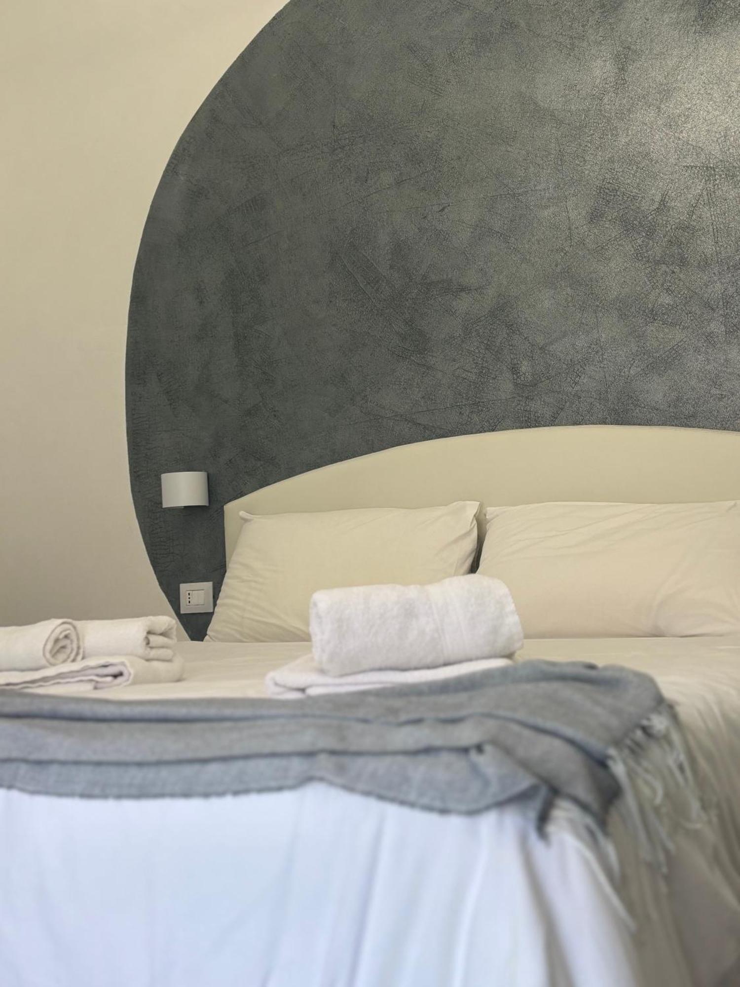 Dionisio Apartments Syracuse Bagian luar foto